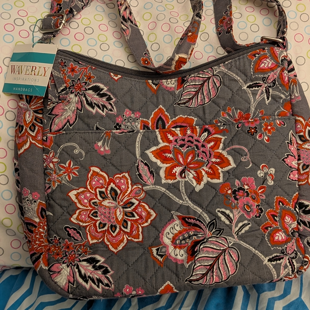 Gray Floral Quilted Bag